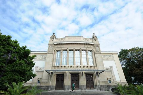 Das Stadttheater von Gießen ist ein Fünfspartenhaus und gehört zu den am häufigsten ausgezeichneten Theatern in Deutschland.